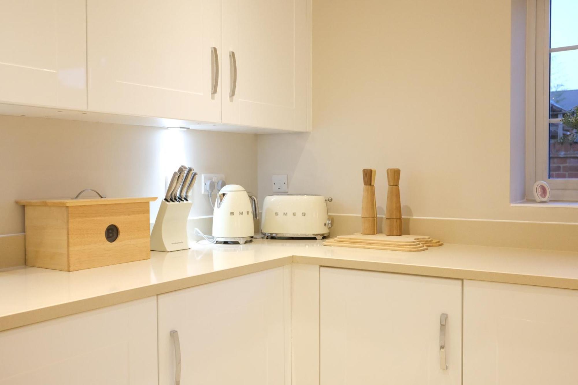 Luxury 6-Bedroom House 5 Minutes From Bicester Village Shopping Outlet Chesterton  Eksteriør bilde